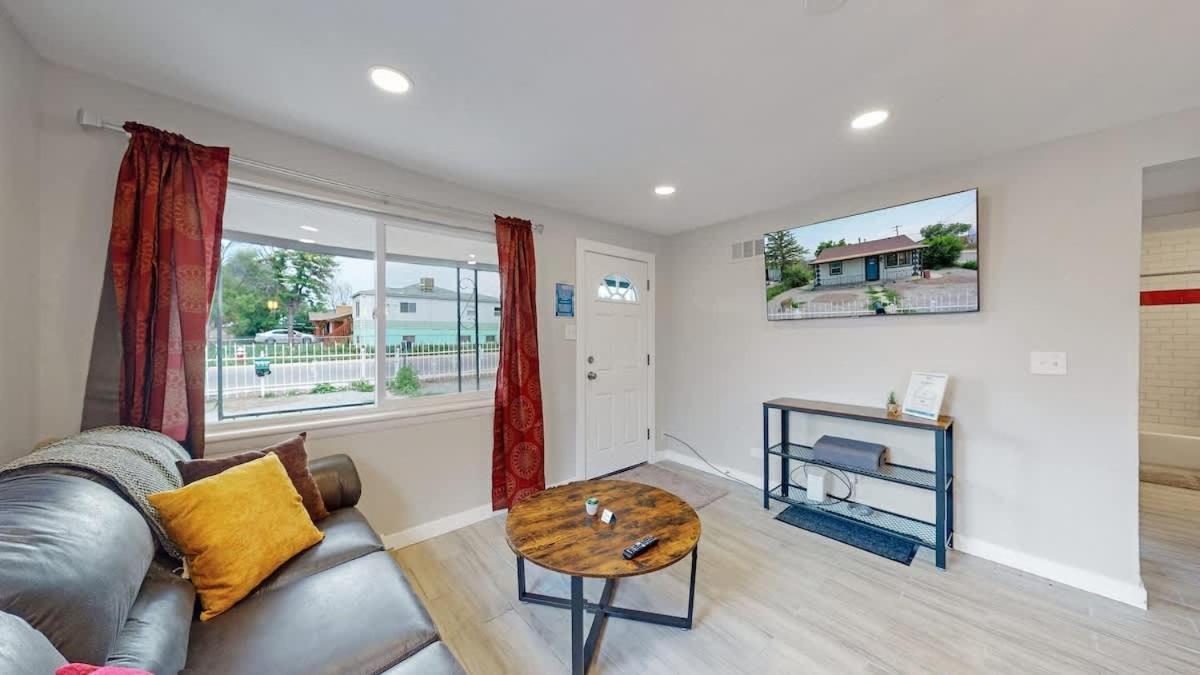 Southwest Charm Spacious Family Near Holiday home *